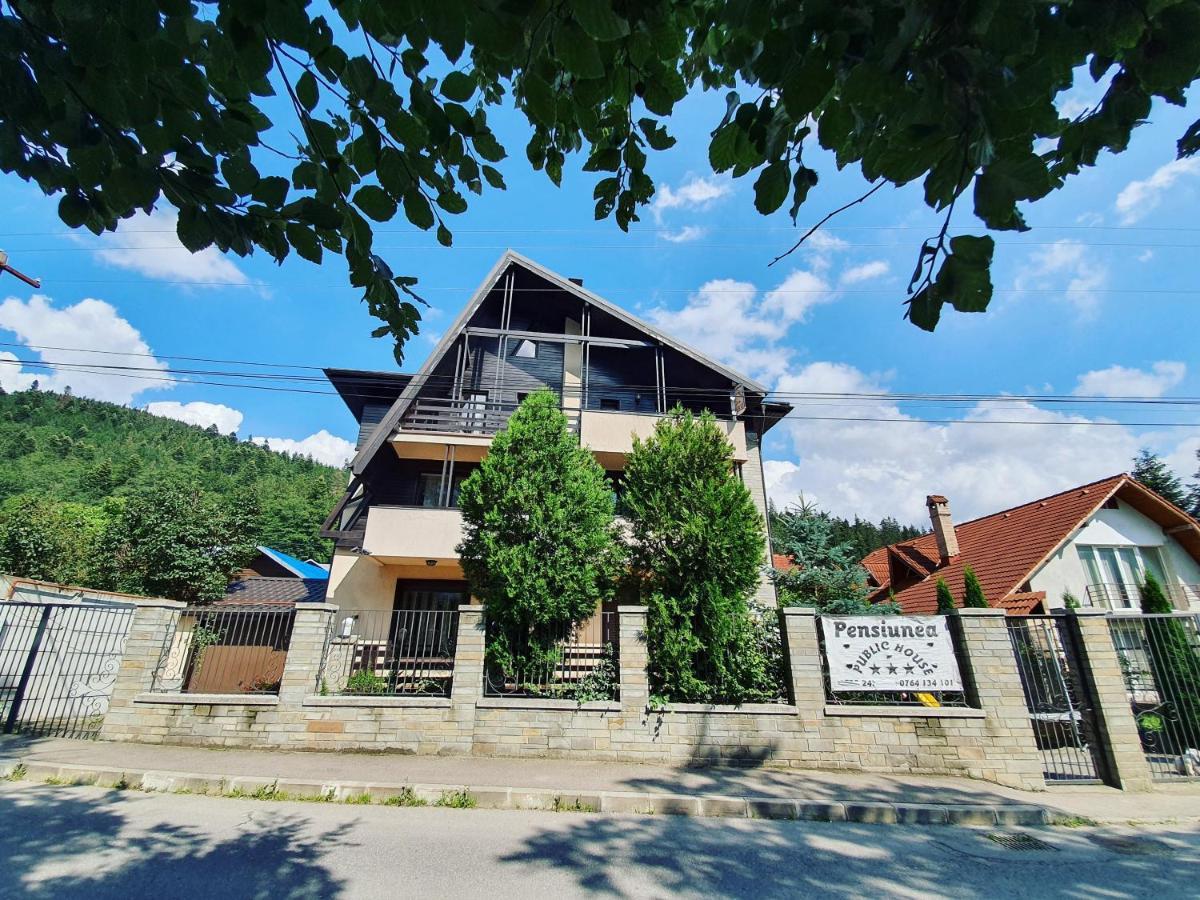 Pensiunea Public House Buşteni Exterior foto
