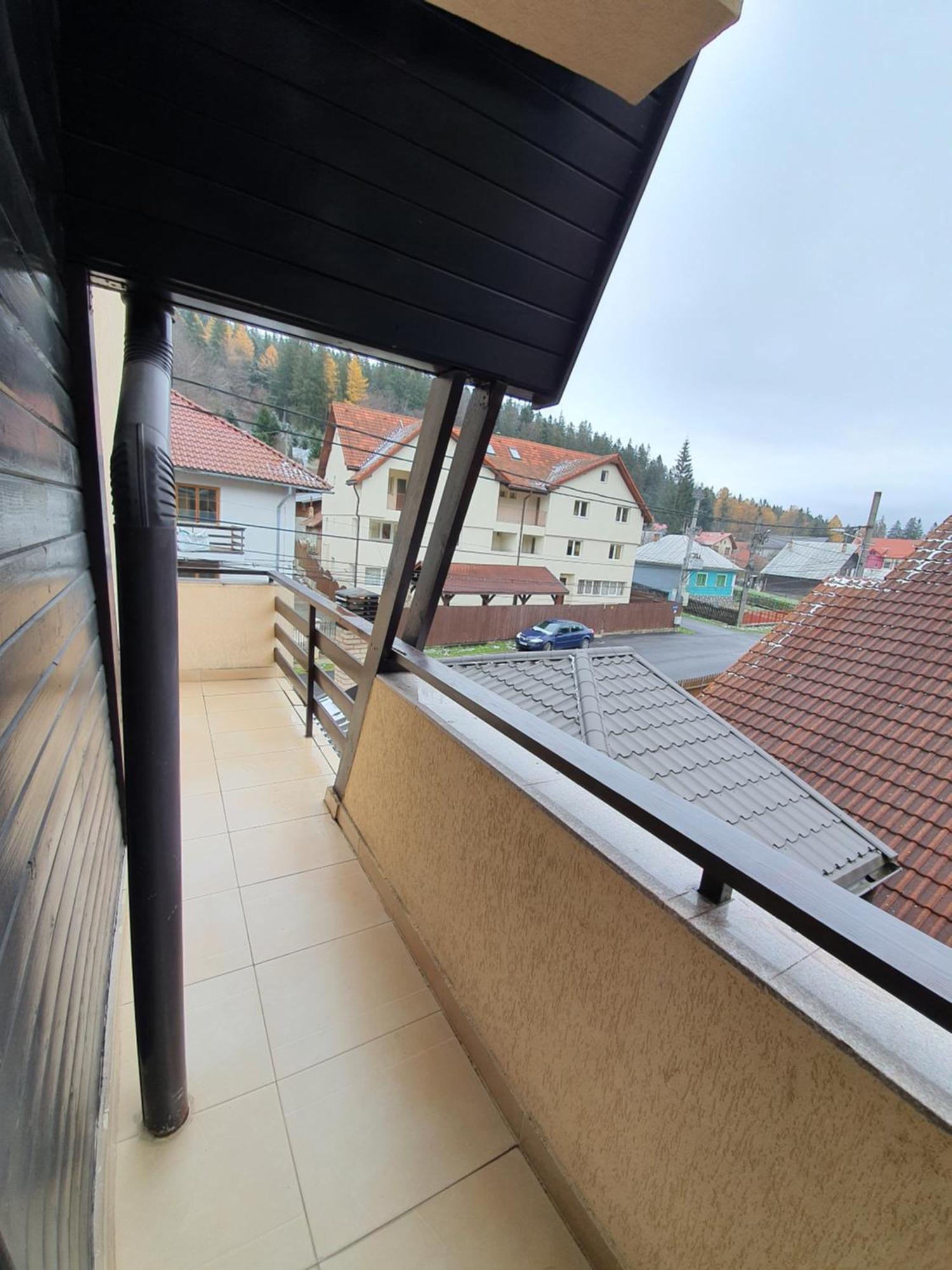 Pensiunea Public House Buşteni Zimmer foto